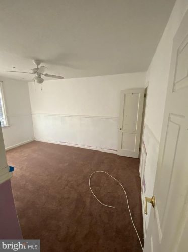 7135 Erdrick St, Philadelphia PA 19135-1012 exterior