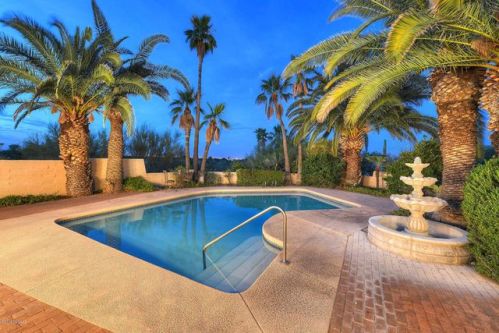 5555 Via Entrada, Tucson AZ  85718-4827 exterior