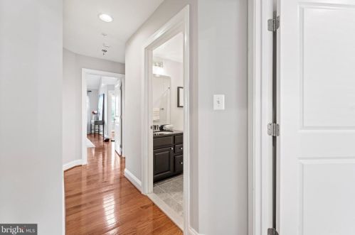 3810 Ft Lincoln Dr, Washington DC 20018-4311 exterior