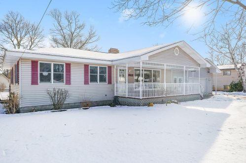 3660 Evaline Dr, Meskegon MI 49444-4133 exterior