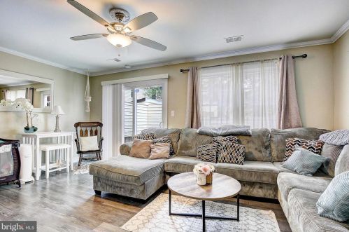 273 Maxo Ct, Glen Burnie MD 21061-5661 exterior