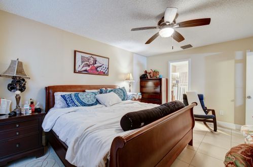 20570 Carousel Cir, Boca Raton FL  33434-3931 exterior