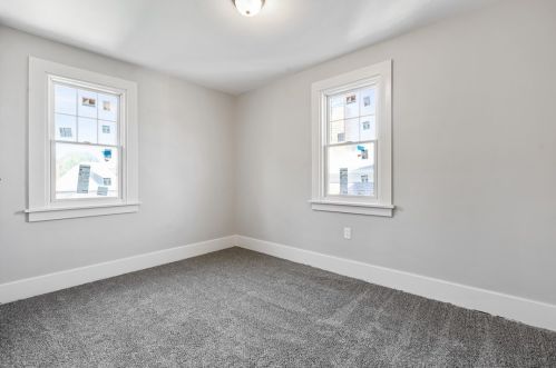 1433 Mervin Ave, Pittsburgh PA  15216-2028 exterior