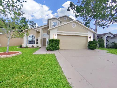 8715 Huntfield St, Tampa, FL 33635-1519