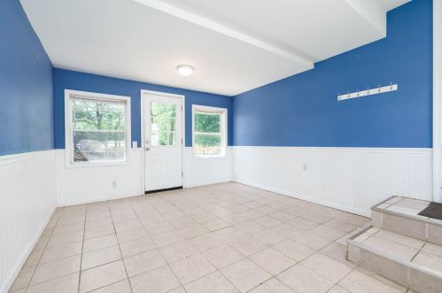 2206 Frst Dr, Kalamazoo MI 49002-6442 exterior