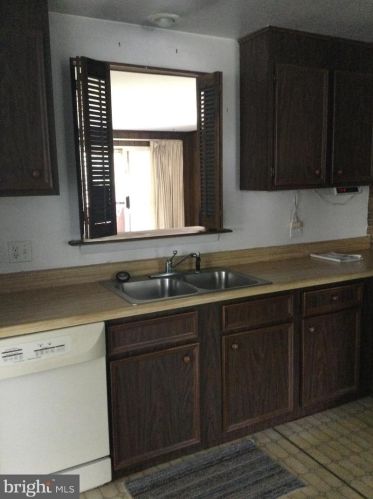 123 Nicholas Rd, Lancaster PA 17603-9423 exterior