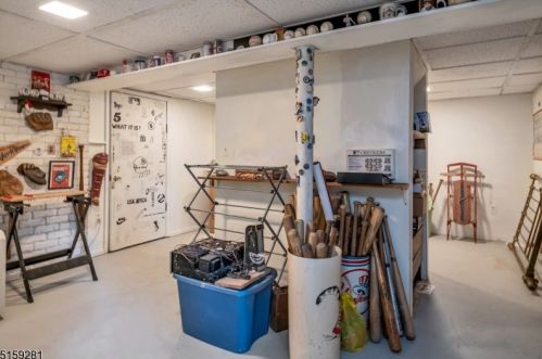 39 Jacobs Rd, Rockaway NJ 07866-4604 exterior