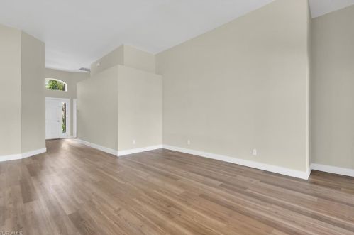 7864 Gardner Dr, Naples FL 34109-0607 exterior