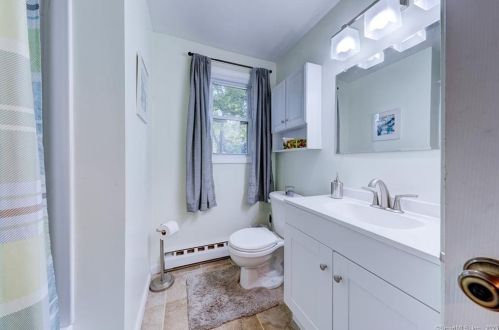 692 Torringford St, Torrington CT 06790-4162 exterior