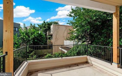 1824 Girard Ave, Philadelphia PA 19130-1516 exterior