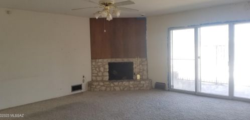 5302 Hawthorne St, Tucson AZ 85710-1645 exterior