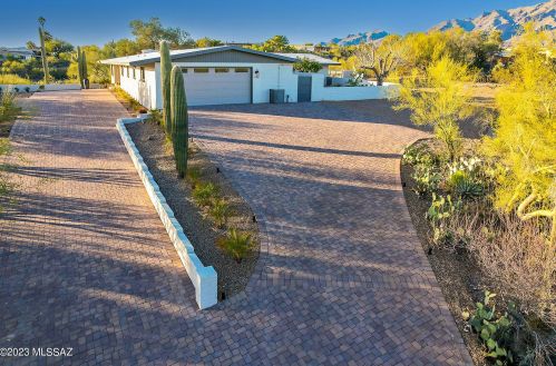 4917 Camino Arenosa, Tucson AZ  85718-6220 exterior