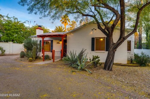 221 Calle De Jardin, Tucson AZ  85711-3406 exterior