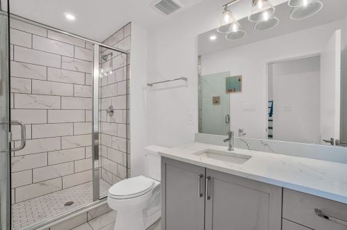 5563 Berlin Way, Pittsburgh PA  15201 exterior