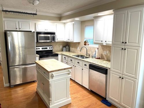 3220 Brass Buttons Trl, Austin TX  78734-2408 exterior