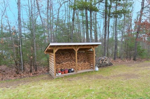 194 Roth Rd, Killingly CT 06241-1417 exterior