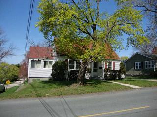 171 Maple Ave, Middletown, RI 02842-4836