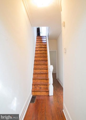 935 26th St, Philadelphia PA  19130-1301 exterior