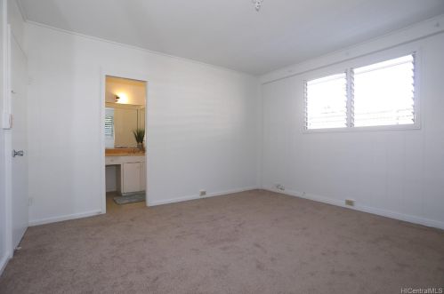 435 Kaumakani St, Honolulu HI 96825-2208 exterior