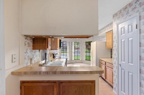 2012 Crystal Shr Dr, Austin TX 78728-5446 exterior