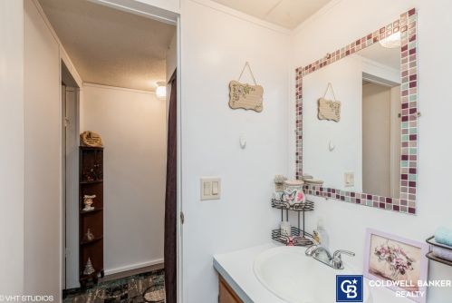 94 Crocus Ave, Defuniak Springs FL  32433-6549 exterior