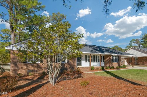 922 Rollingwood Dr, Wilson, NC 27896-1541