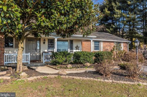 265 Old State Rd, Limerick PA 19468-3214 exterior