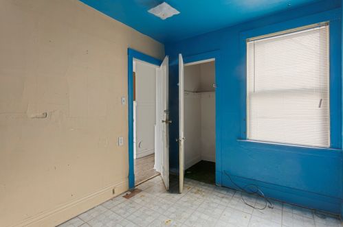 8809 Lowe Ave, Chicago IL 60620-2129 exterior