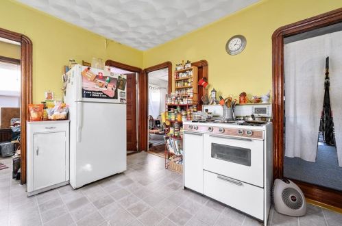 193 10 St, Providence RI 02906-2922 exterior