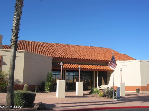 560 Riverdale Ct, Green Valley AZ 85614-3524 exterior