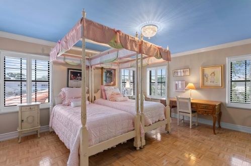 4912 Andros Dr, Tampa FL 33629-4802 exterior