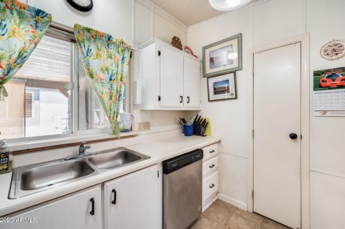 1840 Augusta Ave, Chandler AZ 85249-4878 exterior