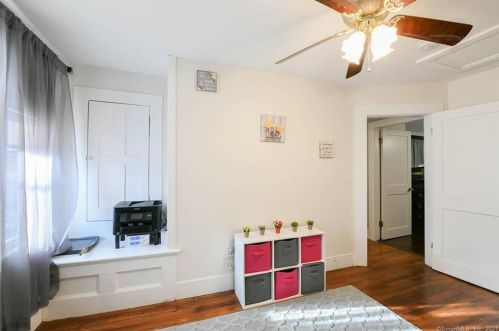 1490 Hartford Tpke, North Haven CT 06473-1245 exterior