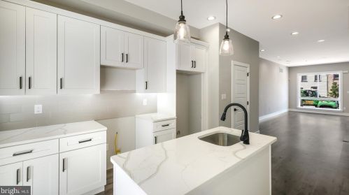 1503 49 St, Philadelphia PA 19143-4411 exterior