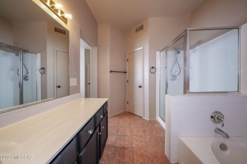 8557 Camino Bengala, Tucson AZ  85747-5165 exterior