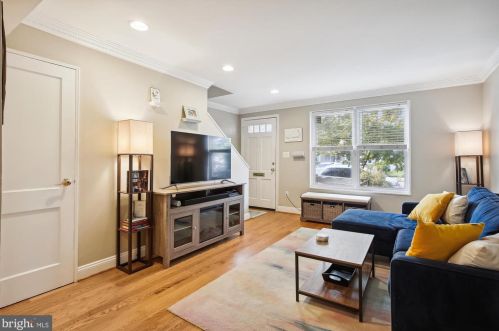 625 Alfred St, Alexandria VA  22314-1822 exterior