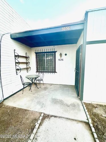 5056 Lee St, Tucson, AZ 85712-4027