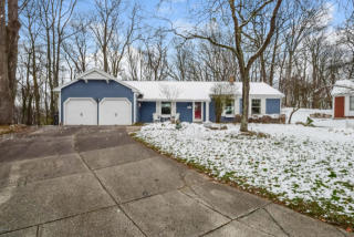 469 Edgeworthe Dr, Ada, MI 49301-7809