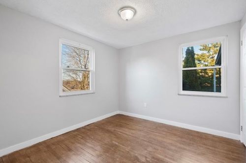 4125 Gladstone St, Pittsburgh PA 15207-1423 exterior