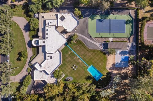 2111 Colter St, Phoenix AZ  85015-2821 exterior