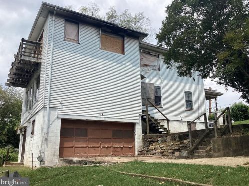 2528 Elvans Rd, Washington, DC 20020-3508