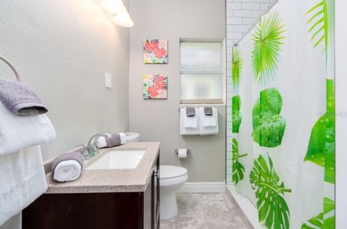 312 Hanna Ave, Tampa FL 33614-3607 exterior