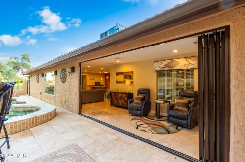 12247 Chippewa Dr, Phoenix, AZ 85044-2242