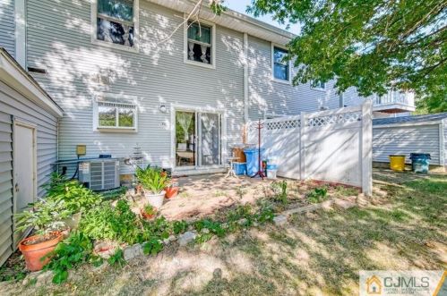 72 David Brearly Ct, Princeton NJ 08540-7657 exterior