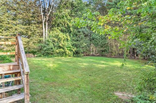 52 Cataract Ave, Dover NH 03820-3902 exterior