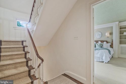 207 Fairfax St, Alexandria VA 22314-3304 exterior