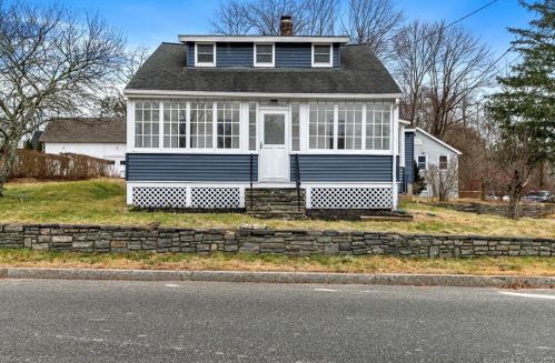 11 Vlg St, Deep River CT 06417-1720 exterior