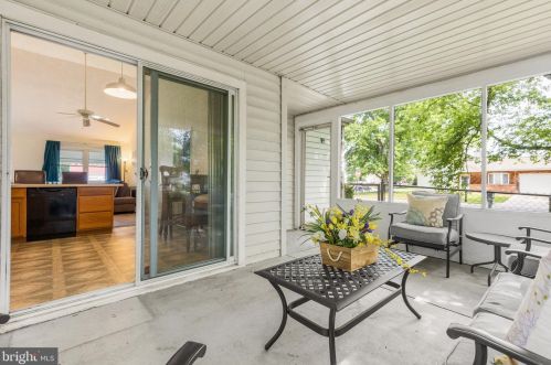 1 Ferris Ct, New Castle DE  19720-5169 exterior