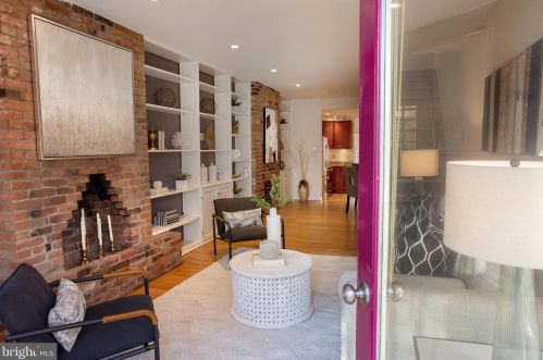 418 Capitol St, Washington DC  20003-4012 exterior