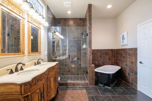 581 Formwalt St, Atlanta GA 30315-1073 exterior